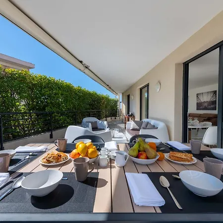 Lägenhet 3-br Rooftop With Jacuzzi & Parking Cannes