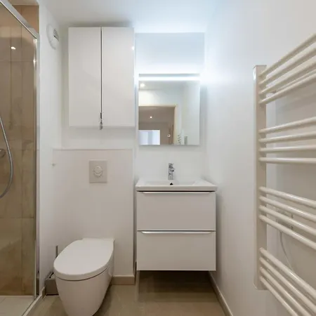 Daire 3-br Rooftop With Jacuzzi & Parking Cannes