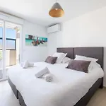 Appartement 3-br Rooftop With Jacuzzi & Parking Cannes