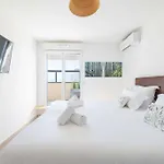 3-br Rooftop With Jacuzzi & Parking Appartement *