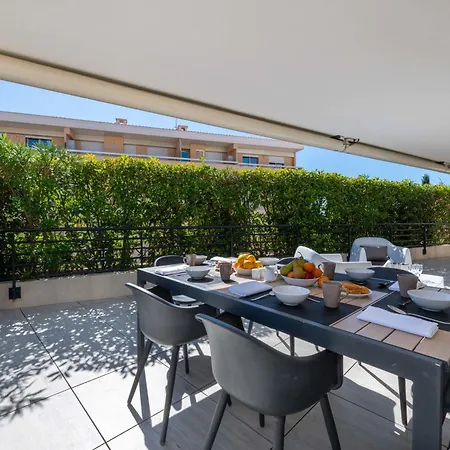 דירה 3-br Rooftop With Jacuzzi & Parking