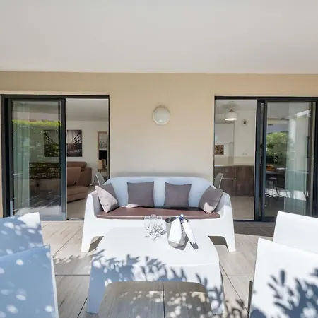 3-br Rooftop With Jacuzzi & Parking