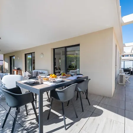 3-br Rooftop With Jacuzzi & Parking