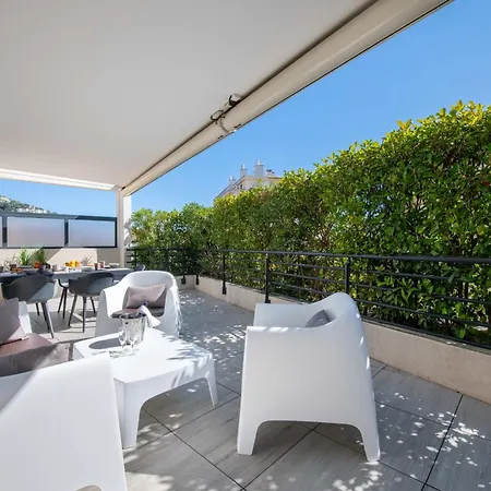 Appartement 3-br Rooftop With Jacuzzi & Parking *
