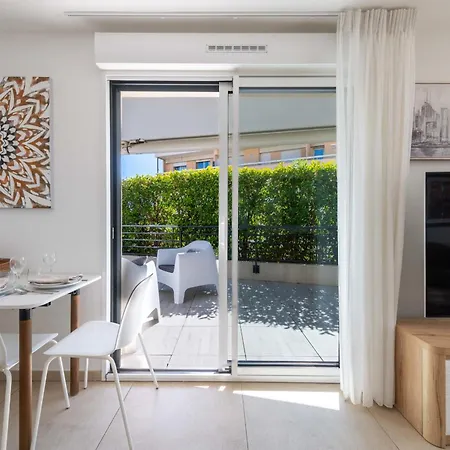 Appartement 3-br Rooftop With Jacuzzi & Parking Cannes